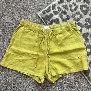Beautiful Muted Lime Linen Shorts ✨